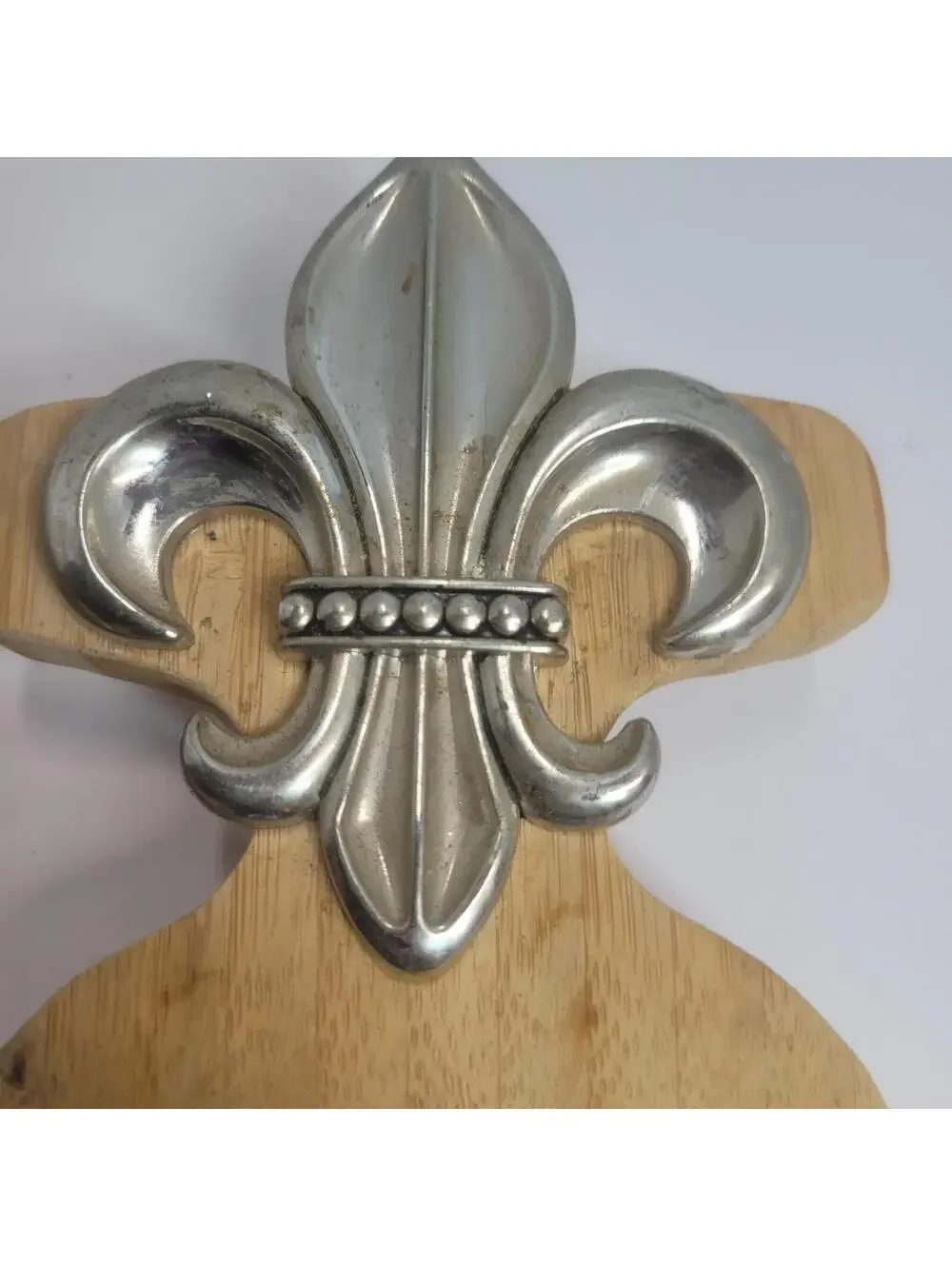 Bamboo Salad Hands Claws Serving Utensils w/ silver Metal Fleur De Lis Wood 2
